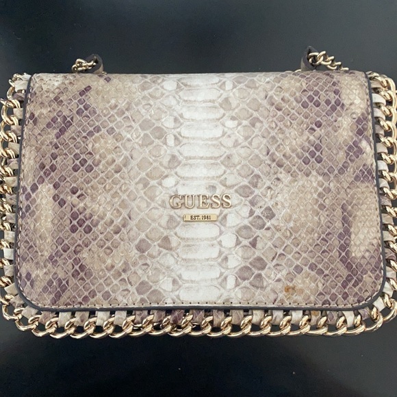 Guess mini crossbody/ shoulder chain bag - Picture 5 of 7